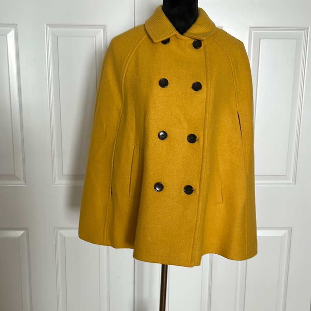 Yellow cape